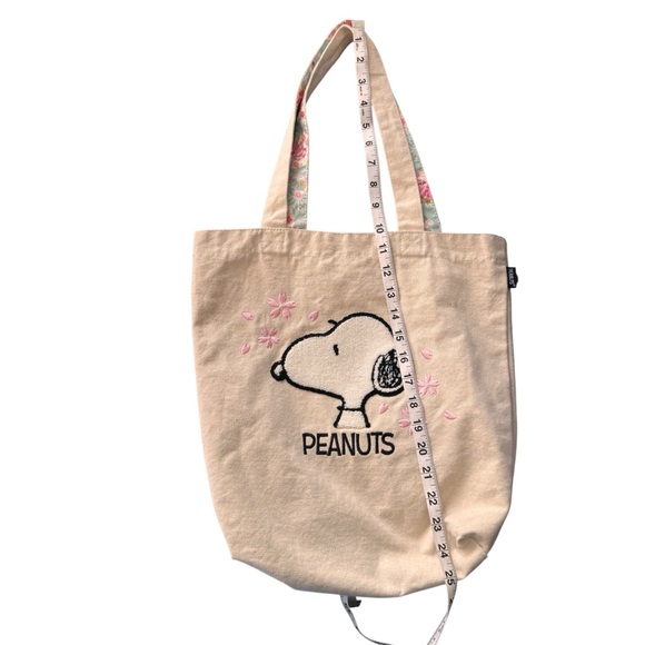 Peanuts Canvas Tote Bag with Embroidered Snoopy Design - Picture 6 of 11